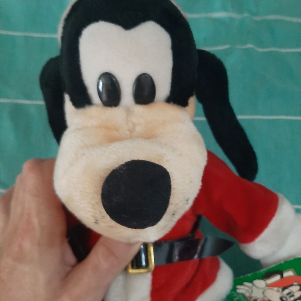 Vintage Disney Christmas Goofy Plush